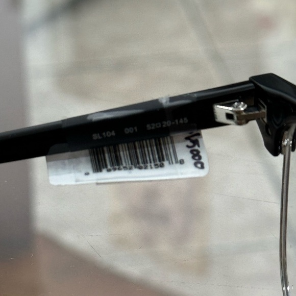 Yves Saint Laurent - YSL SL 104 Eyeglasses
by Yves Saint Laurent - YSL - Picture 4 of 6